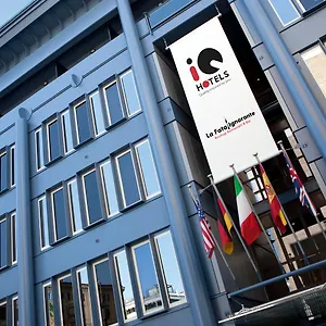 Hotell Iq, Rom